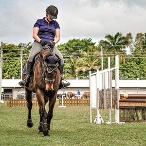 Meet your Posher, Ella